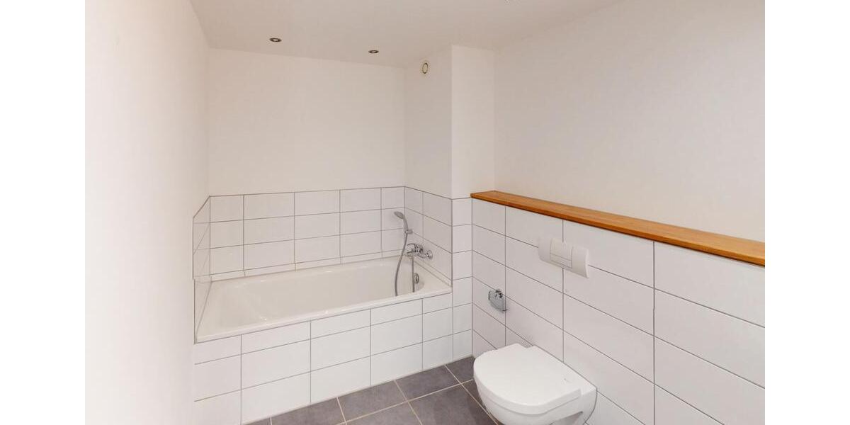 Erdgeschoßwohnung Düsseldorf Stadtbezirk 7 - 3 Zimmer, 101 m&sup2;, 2.002&euro; | Angebot:26455943
