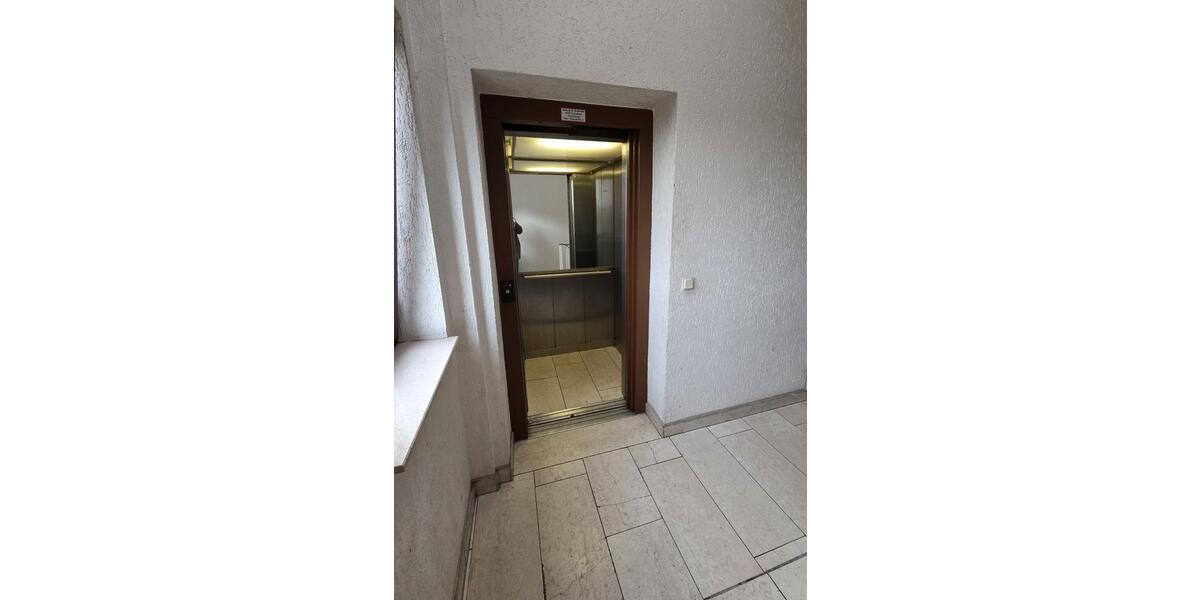 Dachgeschoßwohnung Essen Stadtbezirk III - 2 Zimmer, 58 m&sup2;, 436&euro; | Angebot:24772905