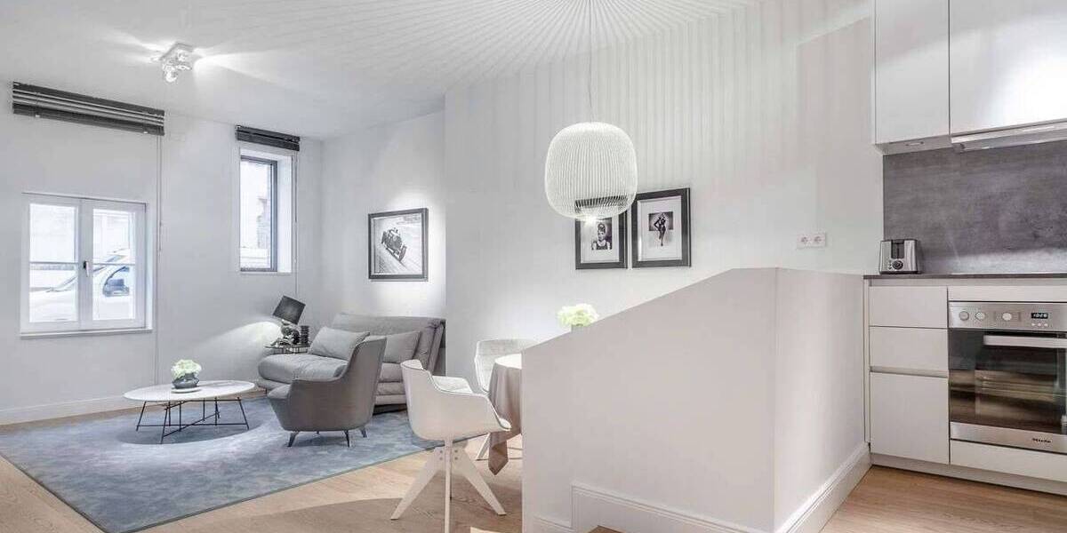 Etagenwohnung Düsseldorf Altstadt - 2 Zimmer, 55 m&sup2;, 1.600&euro; | Angebot:26826256