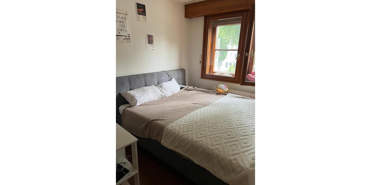 Etagenwohnung Essen Stadtkern - 1 Zimmer, 35 m&sup2;, 435&euro; | Angebot:26563172