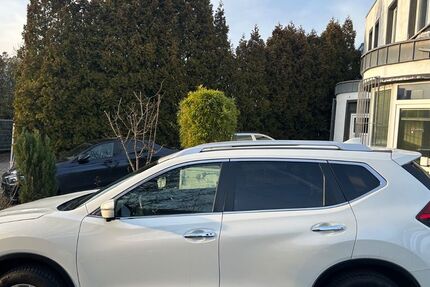 Nissan X-Trail 90.000 km 15.900 &euro; Essen 45326