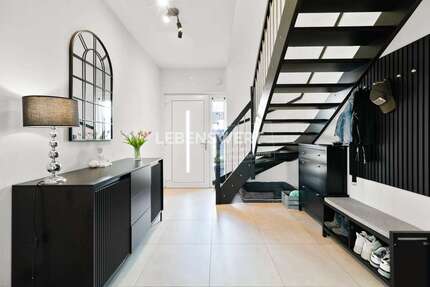 Haus Solingen / Höhscheid Höhscheid - 5 Zimmer, 146 m&sup2;, 635.000&euro; | Angebot:26858903
