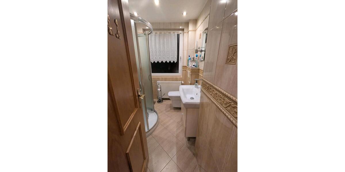 Etagenwohnung Velbert Velbert-Mitte - 2 Zimmer, 63 m&sup2;, 540&euro; | Angebot:25641566