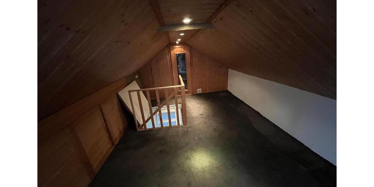 Etagenwohnung Burscheid - 2 Zimmer, 90 m&sup2;, 780&euro; | Angebot:25294112