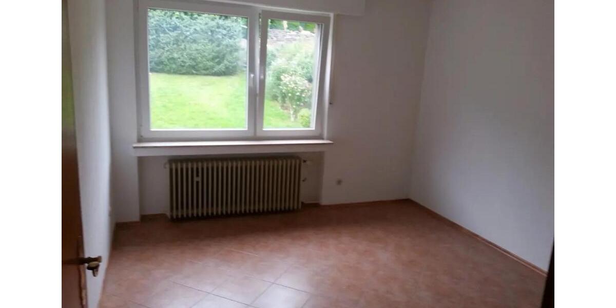 Maisonettenwohnung Solingen - 5 Zimmer, 125 m&sup2;, 1.200&euro; | Angebot:25395111