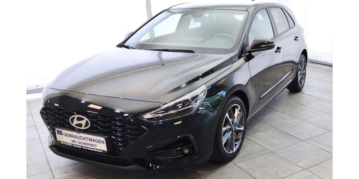 Hyundai i30 11.062 km 21.670 &euro; Gelsenkirchen 45897