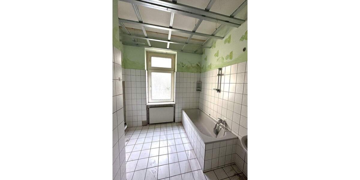 Mehrfamilienhaus, Wohnhaus Halver Oberbrügge - 1 Zimmer, 300 m&sup2;, 219.000&euro; | Angebot:25687157