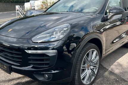 Porsche Cayenne 97.450 km 41.950 &euro; Remscheid 42853