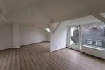 Dachgeschoßwohnung Wuppertal Gemarkung Barmen - 6 Zimmer, 120 m&sup2;, 900&euro; | Angebot:25283149