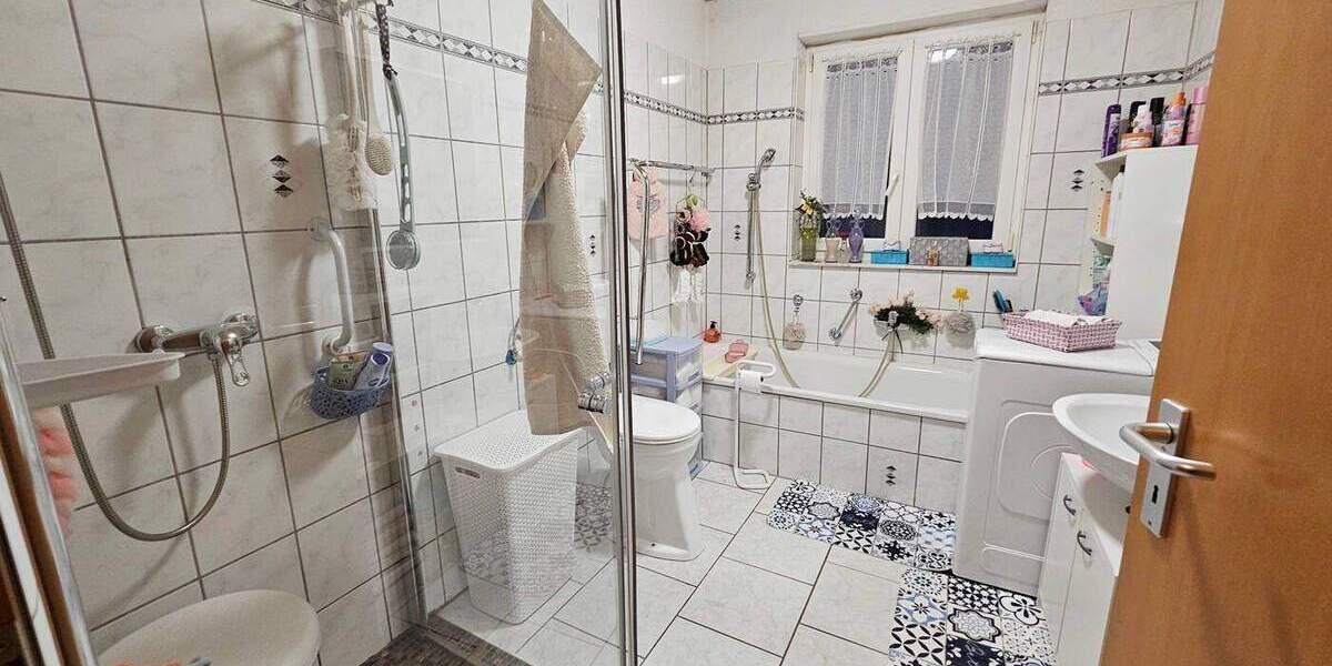 Mehrfamilienhaus, Wohnhaus Burscheid / Heddinghofen Burscheid - 2 Zimmer, 445 m&sup2;, 649.000&euro; | Angebot:25773837