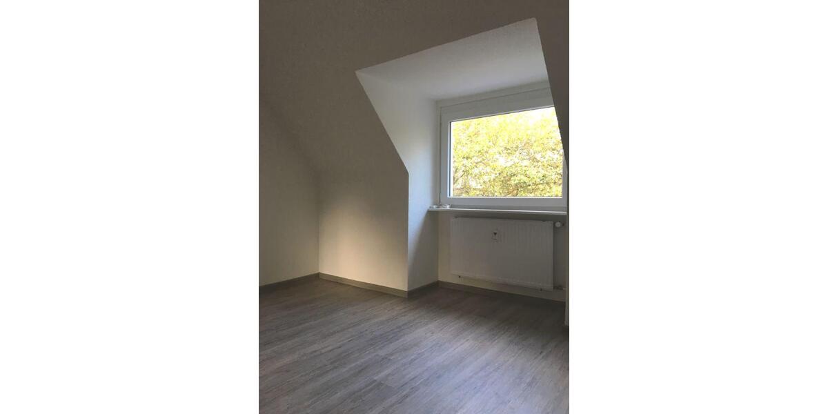 Dachgeschoßwohnung Essen Stadtbezirk IV - 2 Zimmer, 41 m&sup2;, 405&euro; | Angebot:25807030