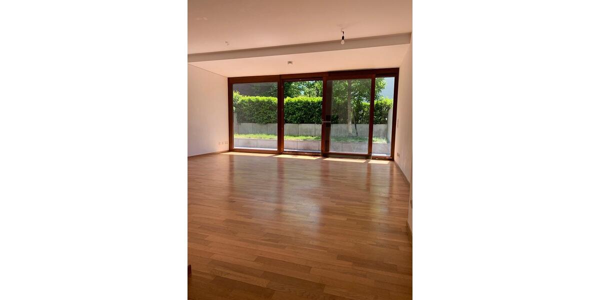 Erdgeschoßwohnung Düsseldorf Düsseltal - 2 Zimmer, 74 m&sup2;, 995&euro; | Angebot:25901487