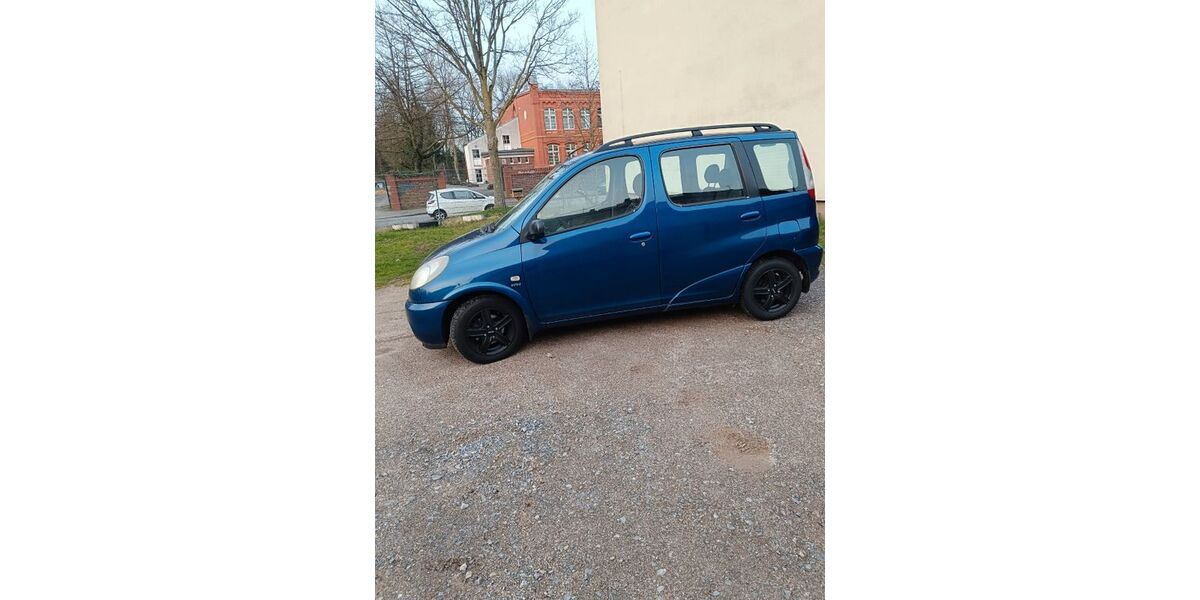 Toyota Verso 210.000 km 3.500 &euro; Gelsenkirchen 45889