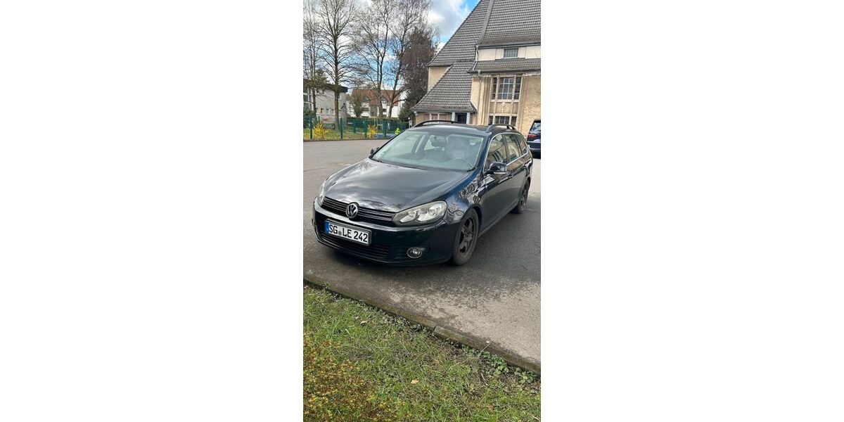 VW Golf 205.000 km 3.000 &euro; Solingen 42651
