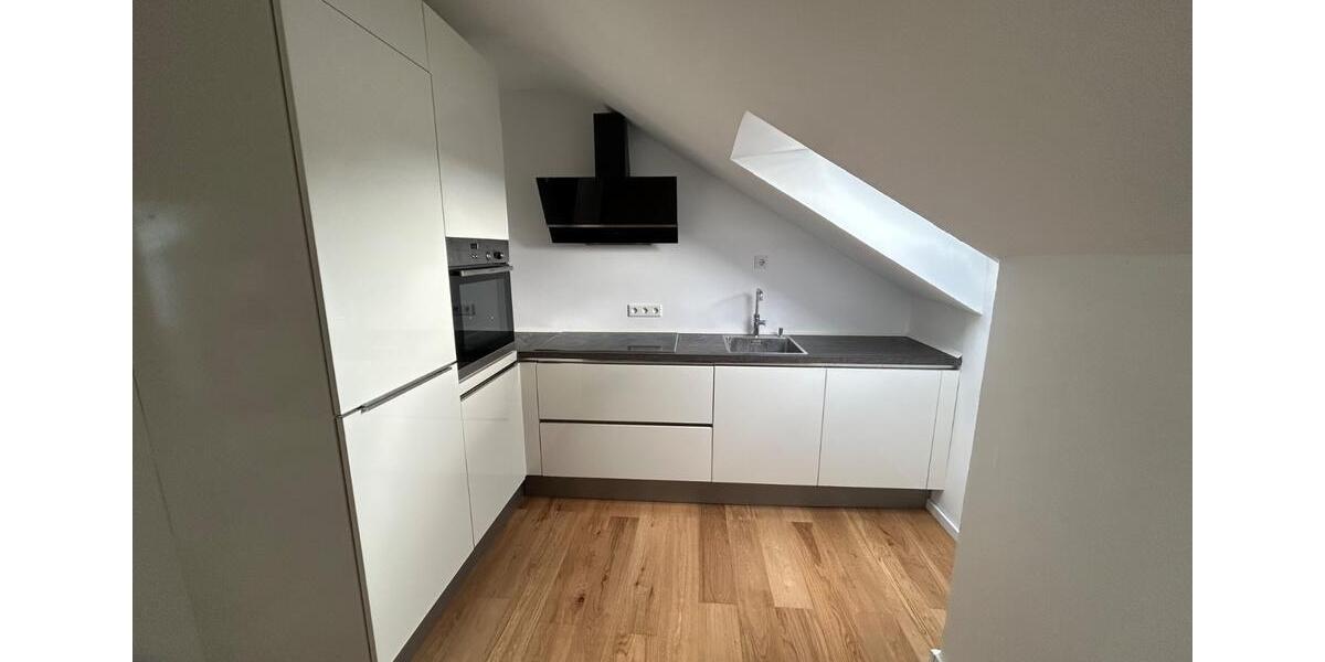 Dachgeschoßwohnung Solingen Höhscheid - 1 Zimmer, 39 m&sup2;, 530&euro; | Angebot:26606043