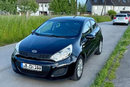 Kia Rio 157.951 km 4.800 &euro; Mülheim an der Ruhr 45472