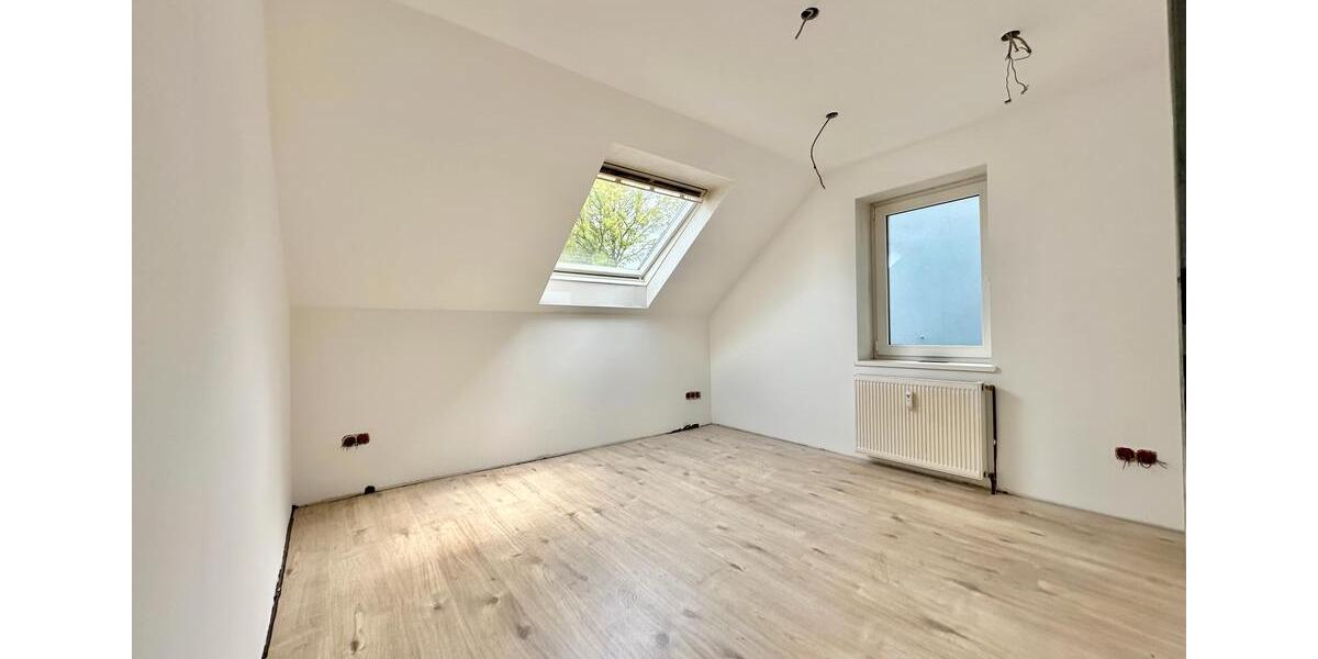 Etagenwohnung Mülheim an der Ruhr Broich - 4.5 Zimmer, 90 m&sup2;, 990&euro; | Angebot:26615955