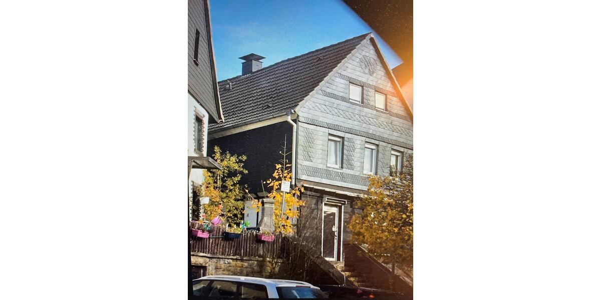Mehrfamilienhaus, Wohnhaus Radevormwald - 6 Zimmer, 155 m&sup2;, 189.000&euro; | Angebot:26504735