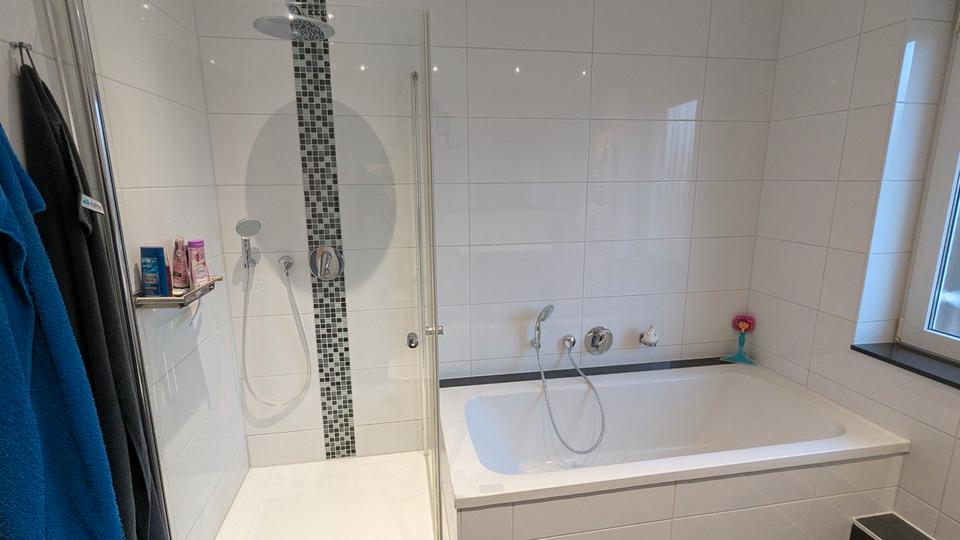 Reihenhaus Essen Stadtbezirk VI - 5 Zimmer, 132 m&sup2;, 465.000&euro; | Angebot:26042635