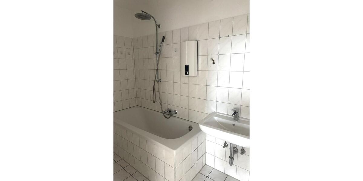 Etagenwohnung Essen Stadtbezirk II - 3 Zimmer, 76 m&sup2;, 550&euro; | Angebot:25871620