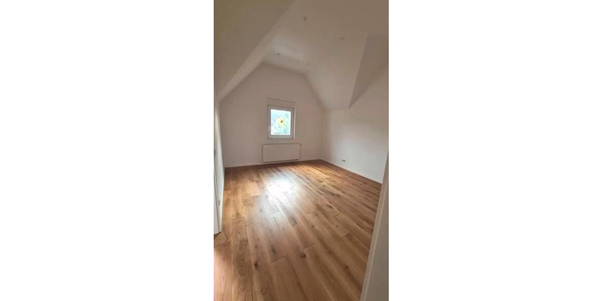 Etagenwohnung Solingen Aufderhöhe - 2 Zimmer, 55 m&sup2;, 1.110&euro; | Angebot:26560447