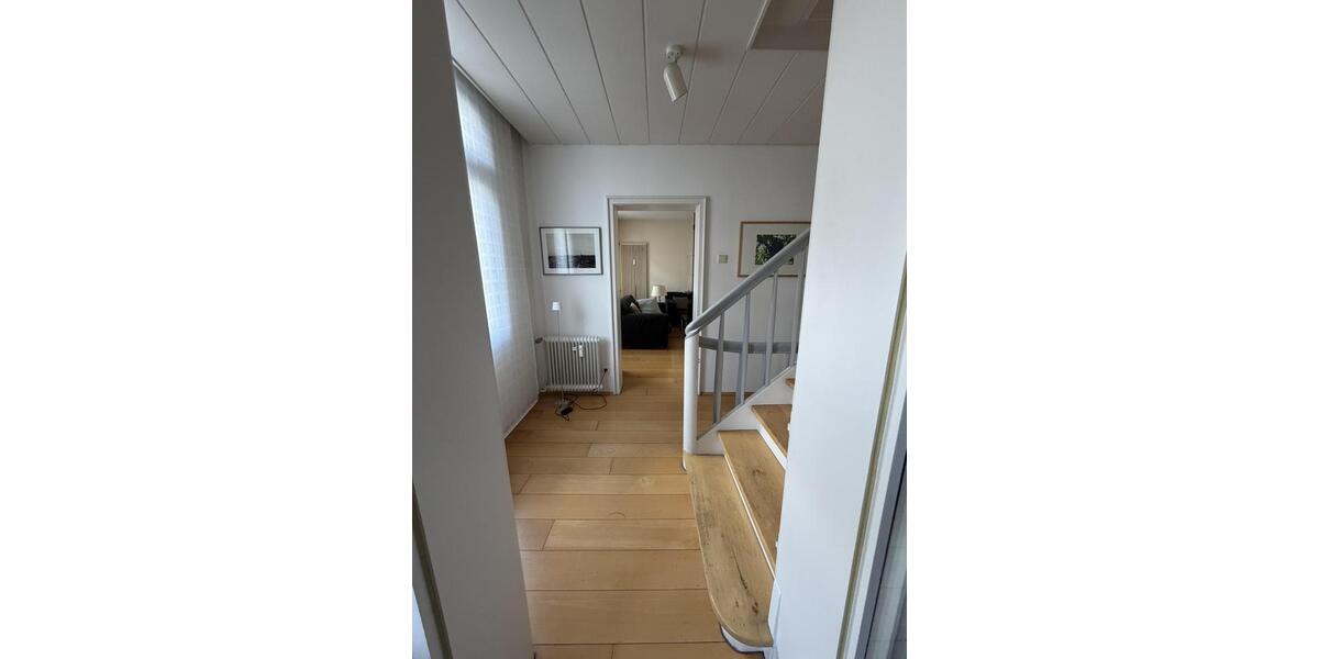 Einfamilienhaus Witten - 8 Zimmer, 220 m&sup2;, 1.850&euro; | Angebot:26621598