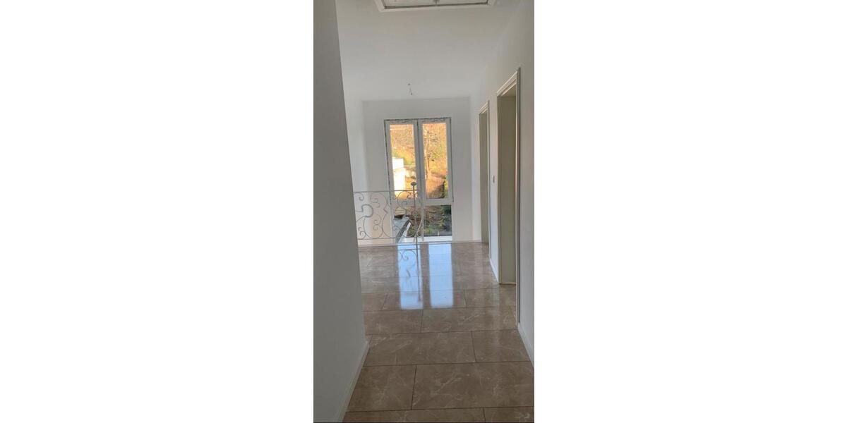 Einfamilienhaus Hückeswagen - 6 Zimmer, 300 m&sup2;, 719.000&euro; | Angebot:25992365