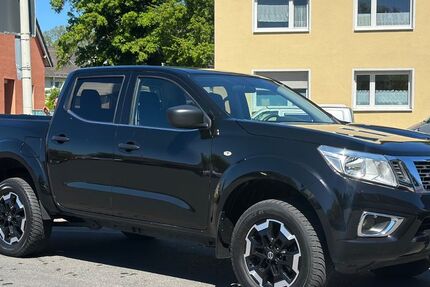Nissan Navara 117.500 km 23.790 &euro; Solingen 42697