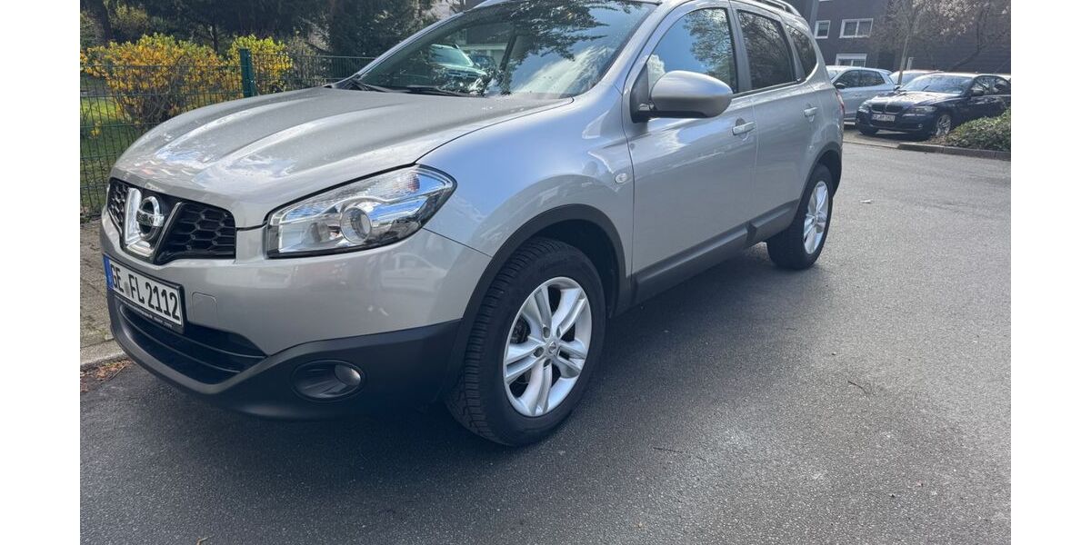 Nissan Qashqai+2 126.584 km 6.700 &euro; Gelsenkirchen 45888
