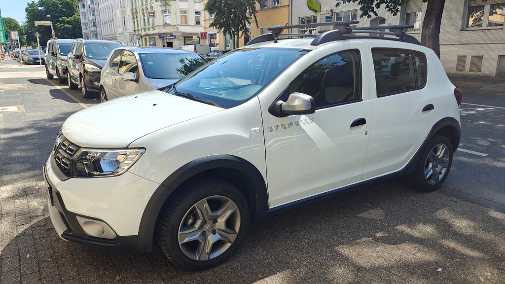 Dacia Sandero 30.500 km 8.000 &euro; Wuppertal 42389
