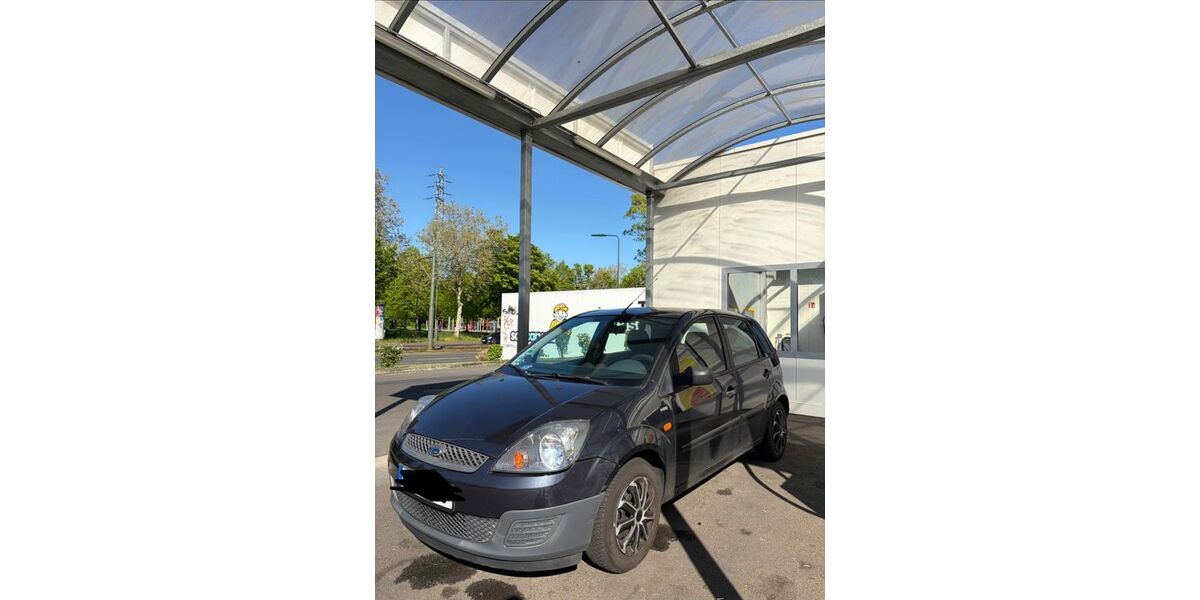 Ford Fiesta 168.000 km 2.500 &euro; Düsseldorf 40227