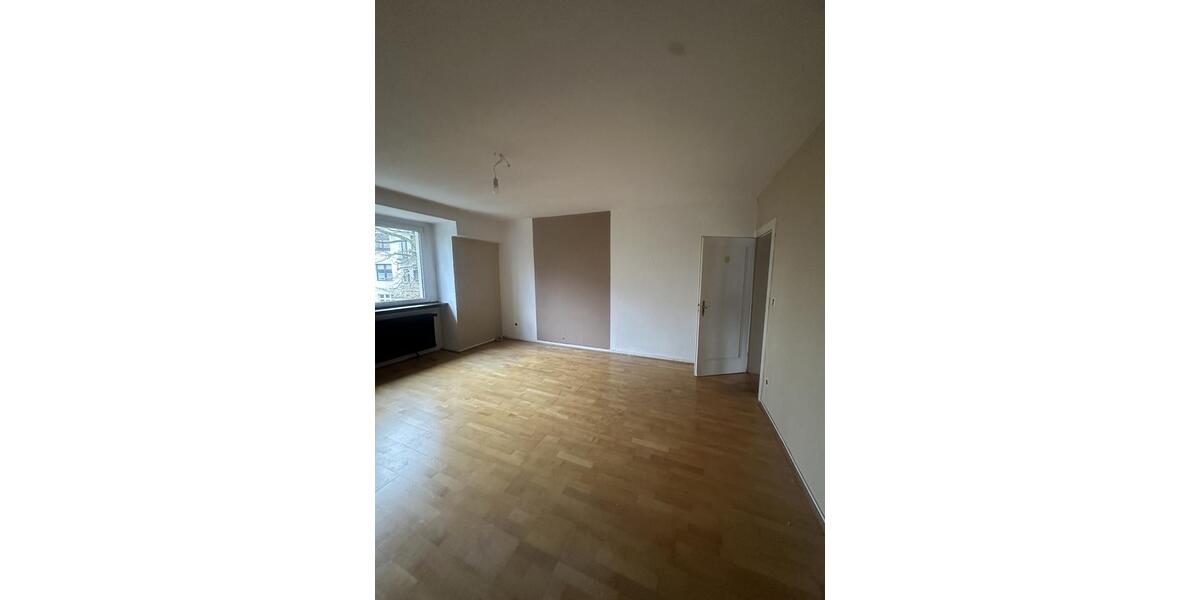 Etagenwohnung Wuppertal Gemarkung Langerfeld - 4 Zimmer, 107 m&sup2;, 980&euro; | Angebot:25648690