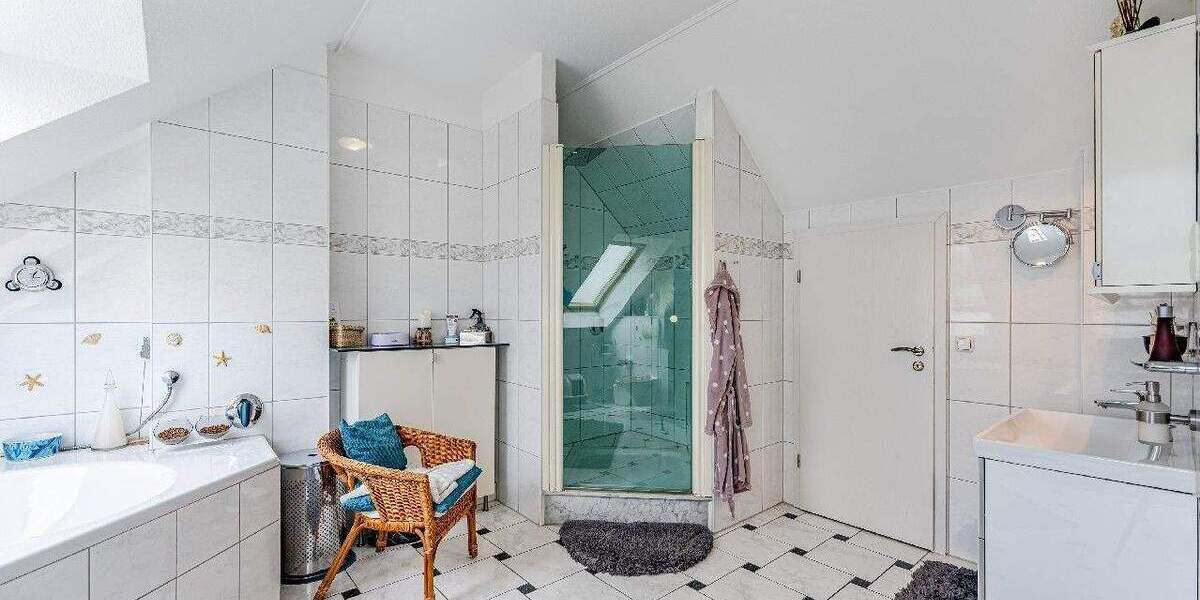 Etagenwohnung Hilden Kalstert - 3 Zimmer, 107 m&sup2;, 399.000&euro; | Angebot:25663248