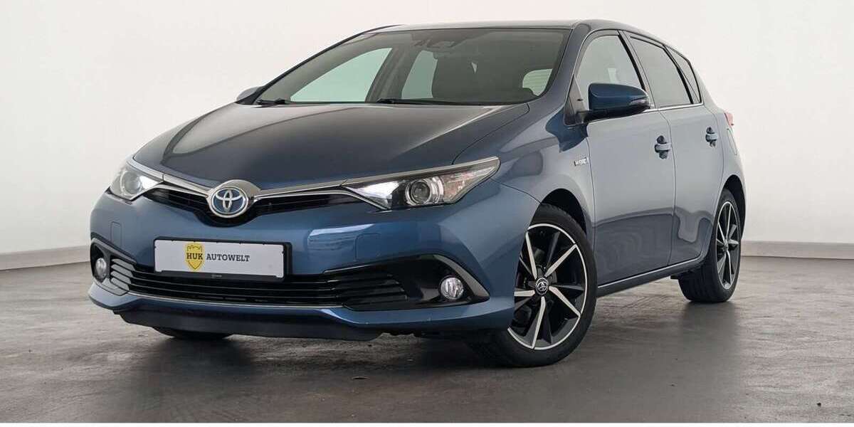 Toyota Auris 73.650 km 15.160 &euro; Düsseldorf 40599