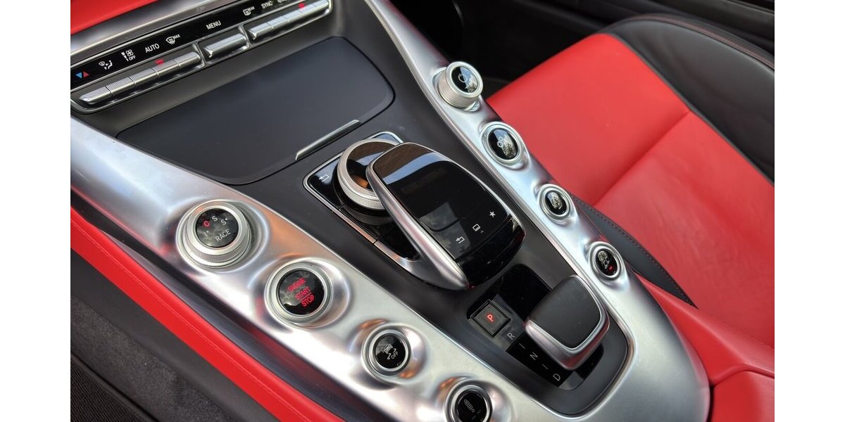 Mercedes-Benz AMG GT S Carbon Perf-Sitz Keramik Pano Burm 23.714 km 87.700 &euro; Wuppertal 42327