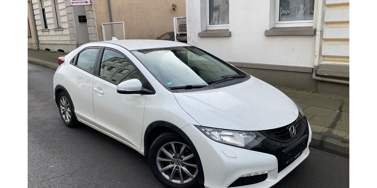 Honda Civic 119.586 km 8.400 &euro; Solingen 42719