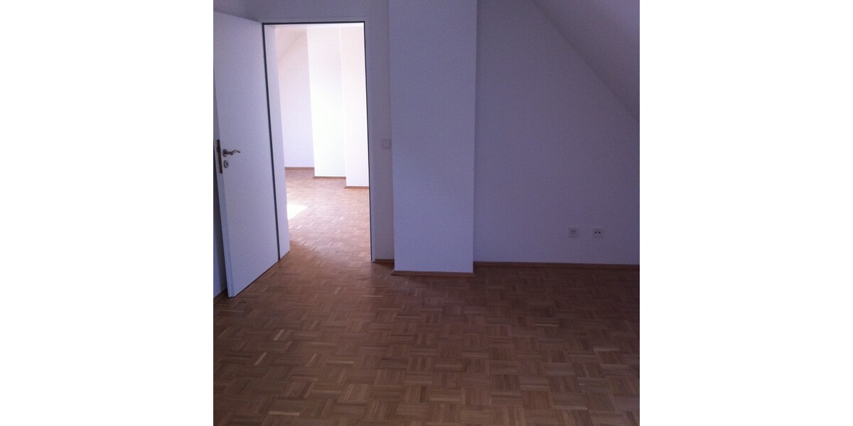 Essen-Frohnhausen 4,5 Zimmer - 120qm Maisonettewohnung mit modernem Bad - modernisiert - Penthouse - Maisonettenwohnung Essen Stadtbezirk III | Angebot:26490993