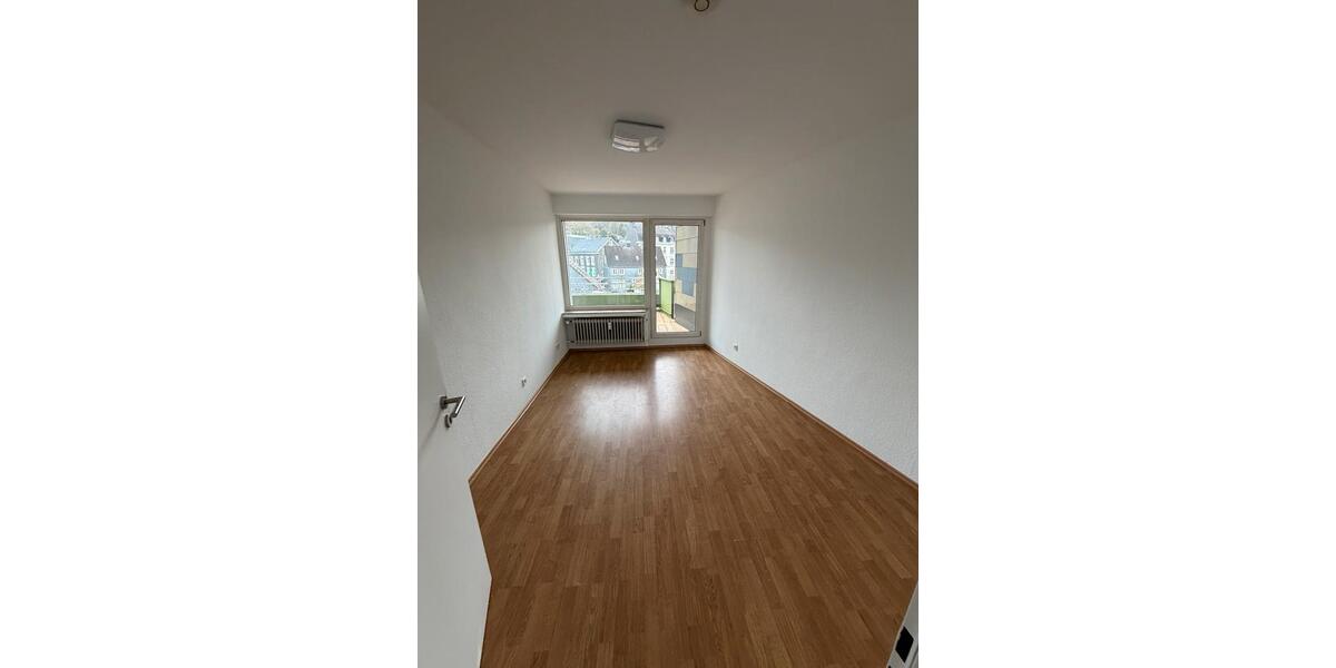 Etagenwohnung Wuppertal Gemarkung Langerfeld - 4 Zimmer, 80 m&sup2;, 775&euro; | Angebot:25934319