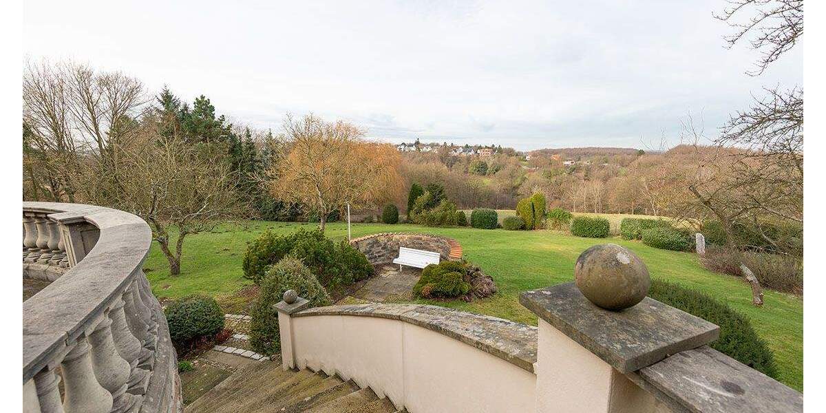 Etagenwohnung Herdecke - 4 Zimmer, 175 m&sup2;, 3.000&euro; | Angebot:25685362