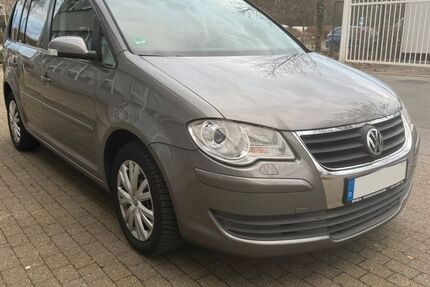 VW Touran 241.700 km 2.300 &euro; Essen 45149