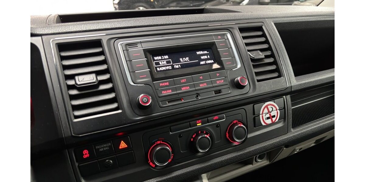 VW T6 Kasten PDC Klima Radio 1.Hd AHK 249.968 km 9.500 &euro; Wuppertal 42327