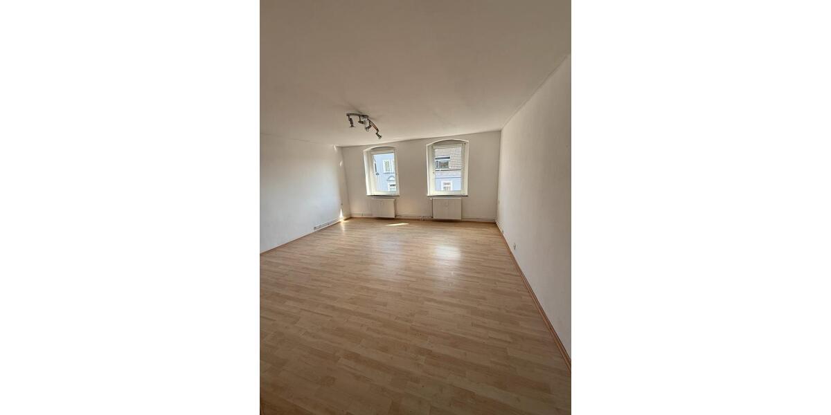 Dachgeschoßwohnung Schwelm - 4 Zimmer, 112 m&sup2;, 830&euro; | Angebot:26614588