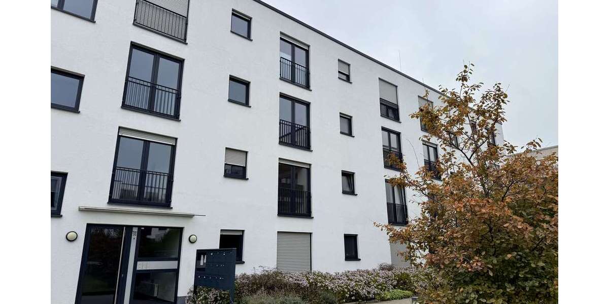 Etagenwohnung Düsseldorf Rath - 2 Zimmer, 68 m&sup2;, 993&euro; | Angebot:25904102