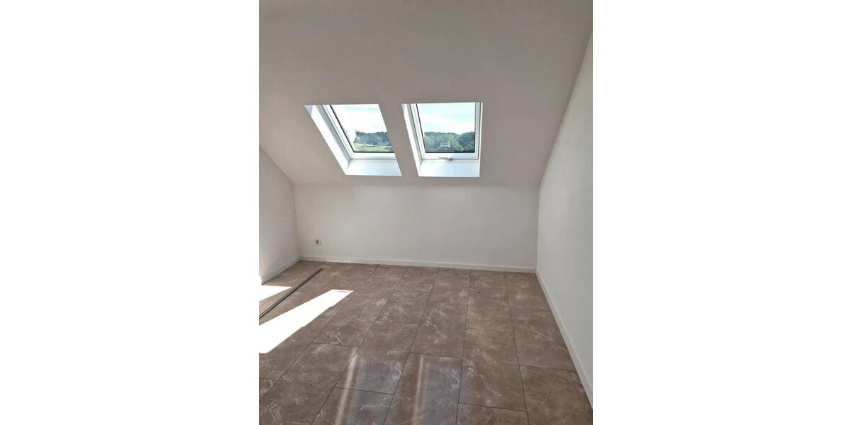 Einfamilienhaus Hückeswagen - 6 Zimmer, 300 m&sup2;, 719.000&euro; | Angebot:25992366