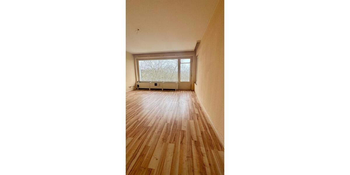Etagenwohnung Düsseldorf Düsseltal - 3 Zimmer, 80 m&sup2;, 1.690&euro; | Angebot:25943662