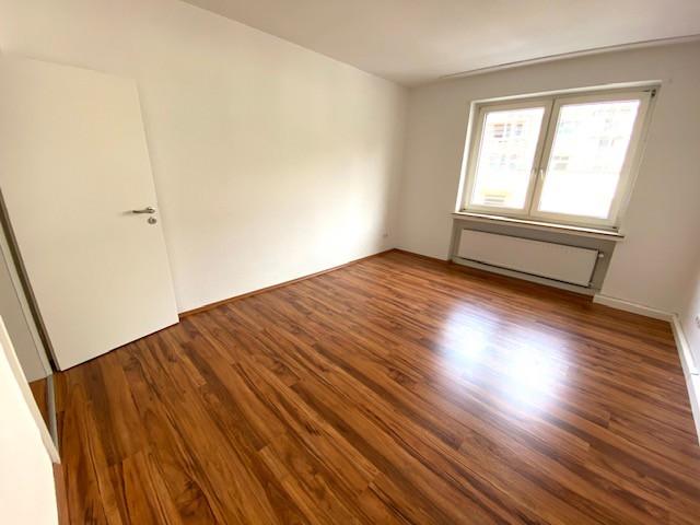 Etagenwohnung Düsseldorf Stadtbezirk 6 - 2 Zimmer, 65 m&sup2;, 728&euro; | Angebot:23668712