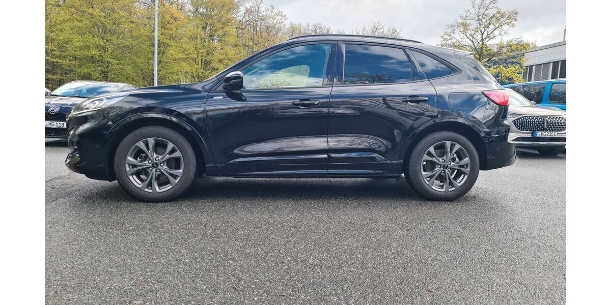 Ford Kuga 15.500 km 23.300 &euro; Essen 45276