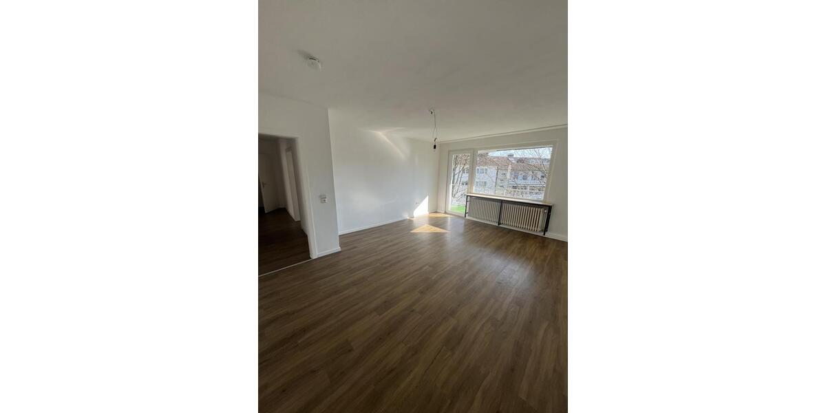Terrassenwohnung Wuppertal Barmen - 3 Zimmer, 76 m&sup2;, 550&euro; | Angebot:25570075