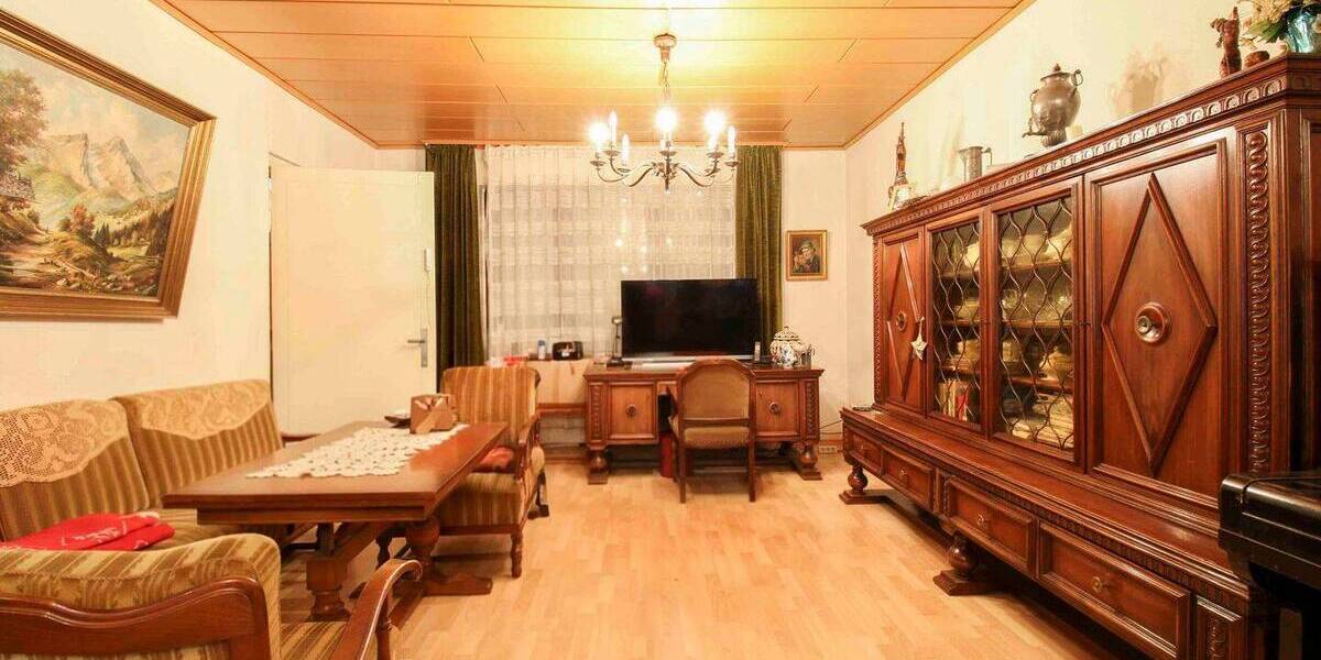 Mehrfamilienhaus, Wohnhaus Bochum Laer - 6 Zimmer, 320.000&euro; | Angebot:26093556