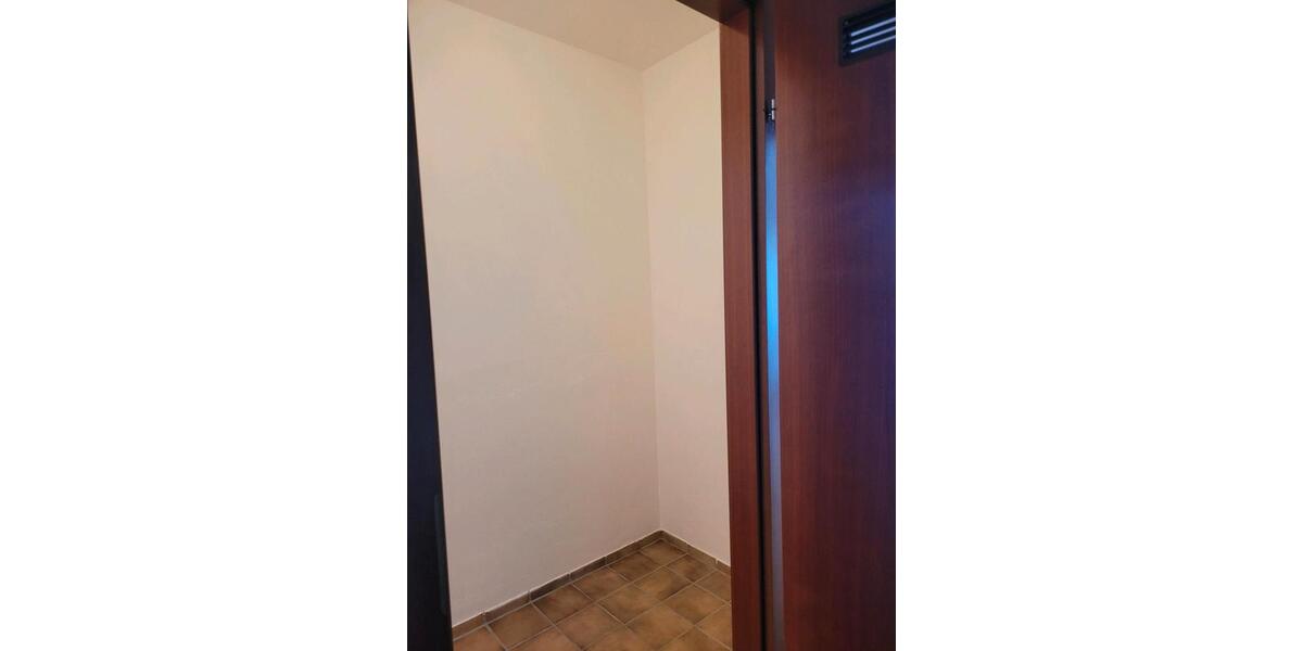 Etagenwohnung Wuppertal Eckbusch - 1 Zimmer, 42 m&sup2;, 480&euro; | Angebot:26592493